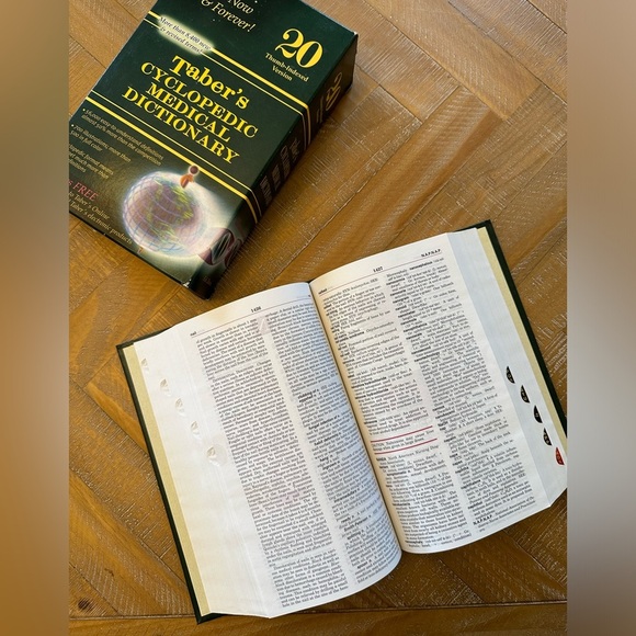 Taber’s Cyclopedic Medical Dictionary 20 - Picture 2 of 7